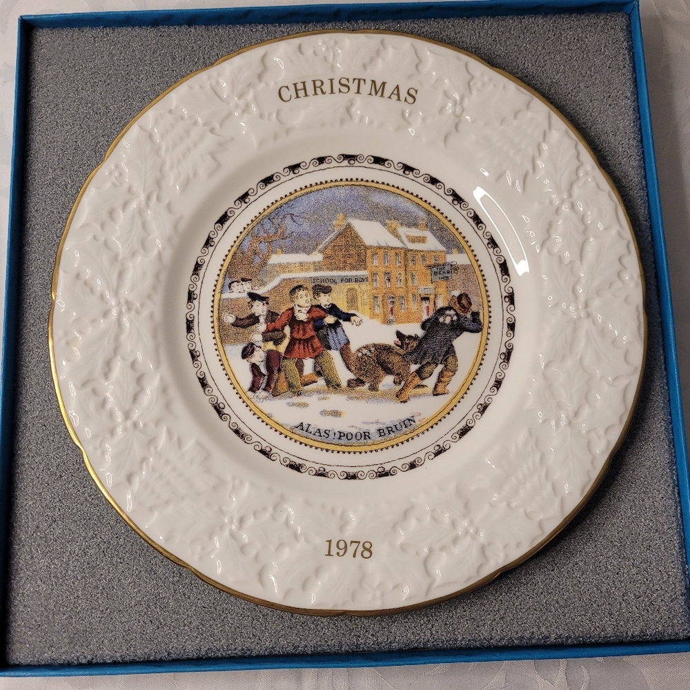The Coalport Christmas Plate 1978